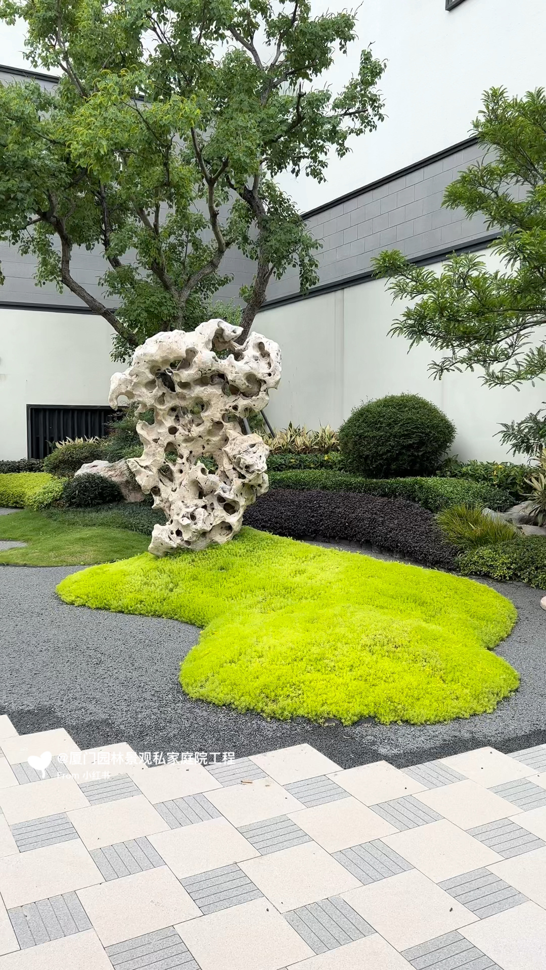 好看又经济的佛甲草造景