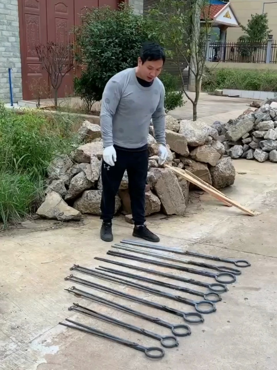 手工锻打螺纹钢夹狗钳子狗钳抓狗捕狗钳工具