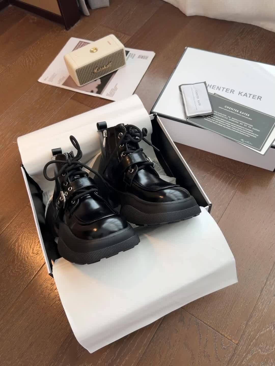 好好看高帮小皮鞋没想到这么显腿长
