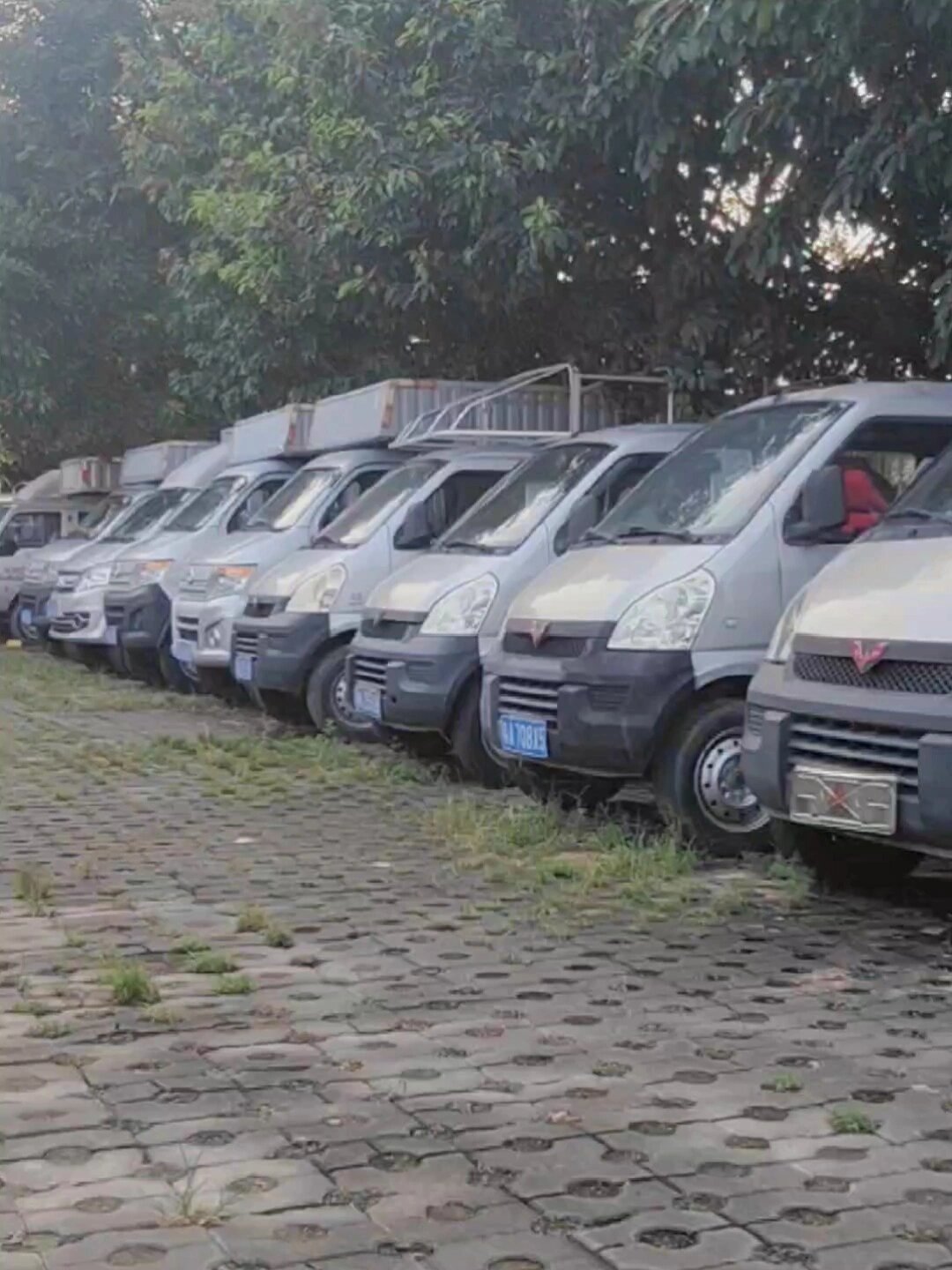 一万多的五菱神车2013年五菱双排小卡货车