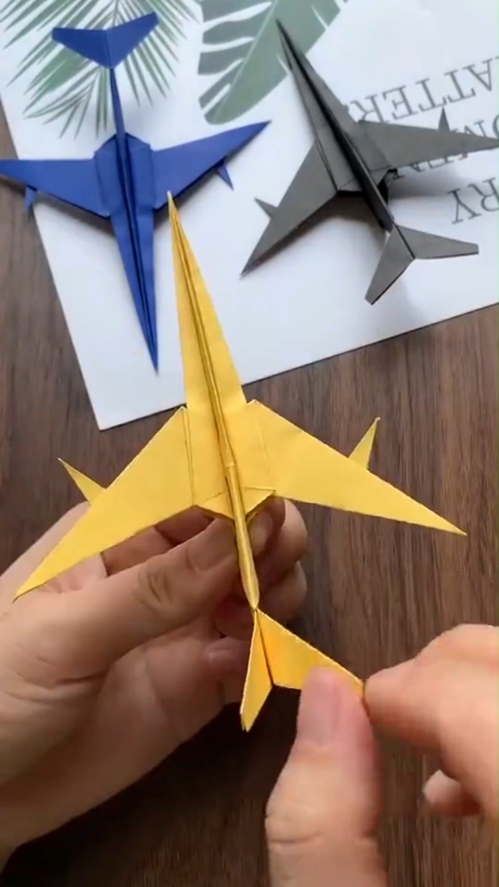 「儿童创意手工」颜值超高的纸飞机折法,赶紧给孩子安排!