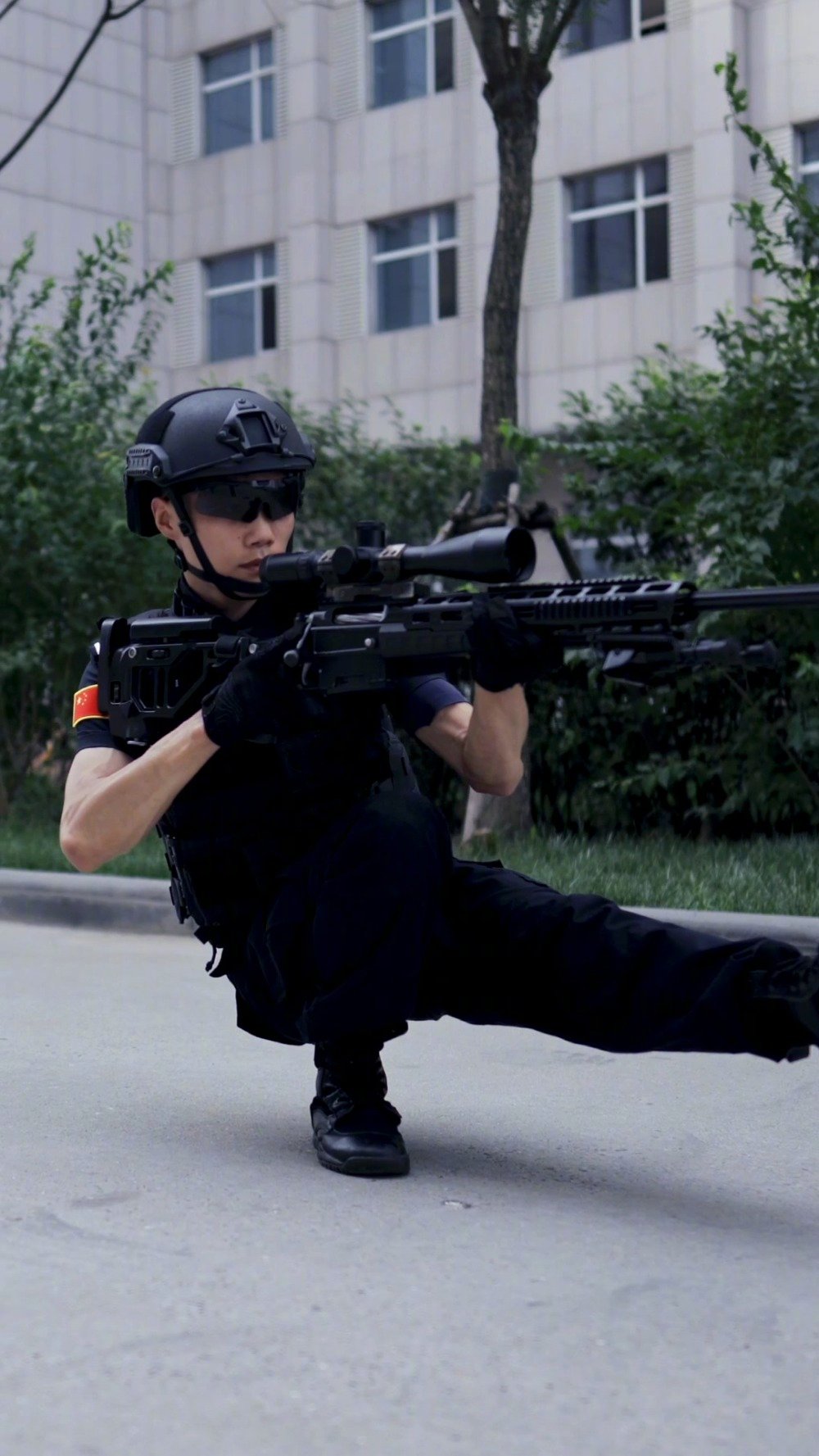 晚安啦各位 天津特警小哥哥的叶问蹲,你们还喜欢吗?