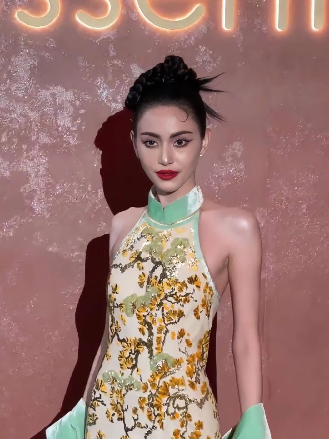 泰国美女明星mai 的盛世美颜
