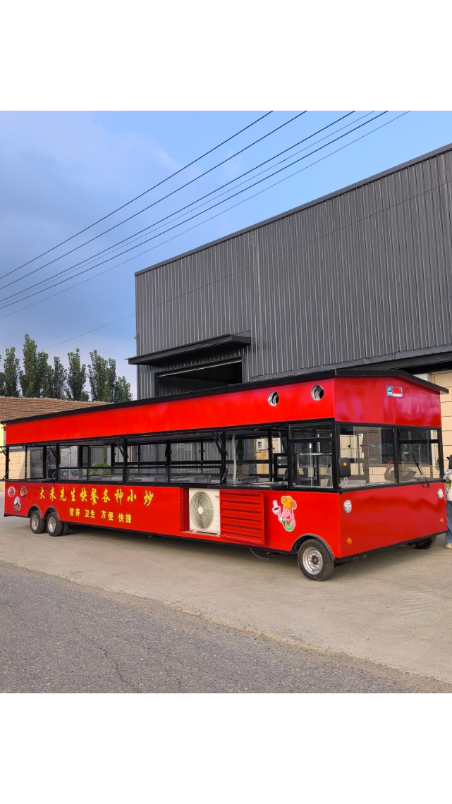 大型流动厨房餐厅一体快餐车