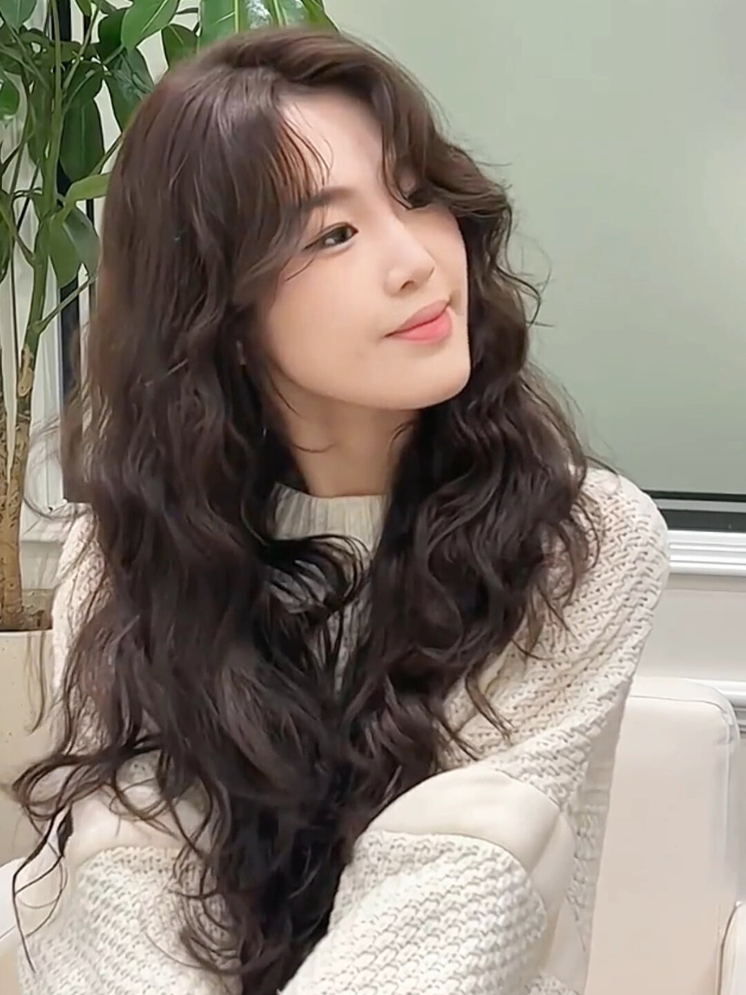 2023烫发推荐!中长发高层次卷发 今年最受欢