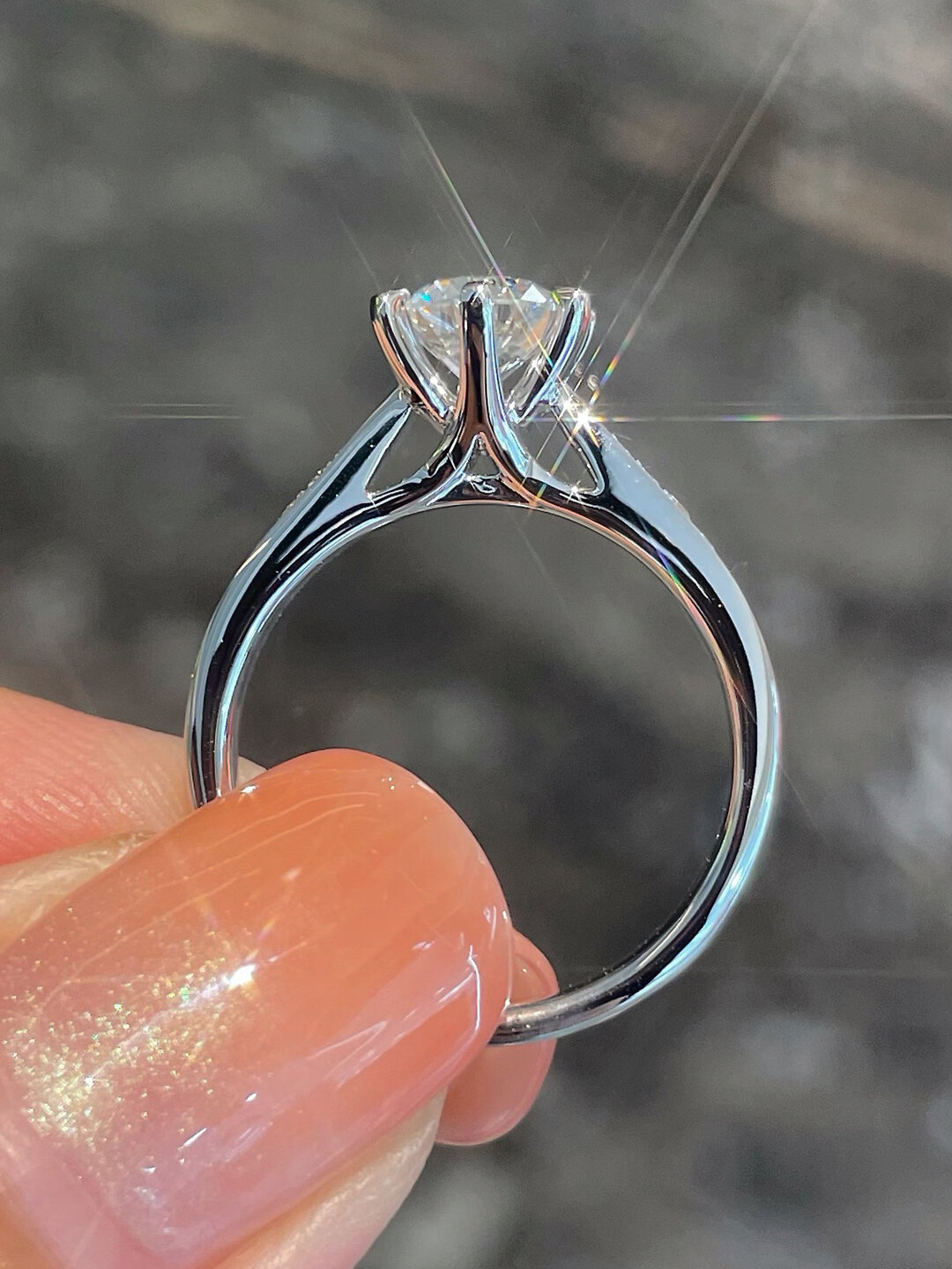 70分六爪钻戒大气经典