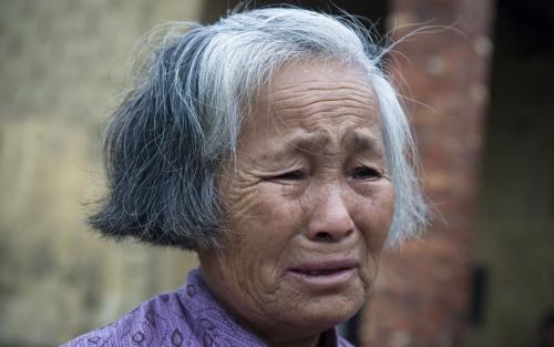 跟亲家一块搭伙养老,起初很美好,透露退休金后,日子开始难熬了