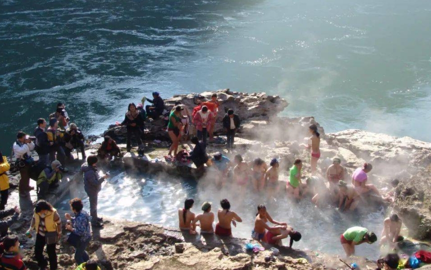 亲眼所见傈僳族姑娘的澡塘会,我全程参与,看完后惊心动魄