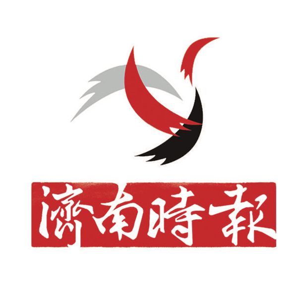 浙江宁波一居民楼突发火灾，一女子站窗口避险坠落被送医（来源：新京报）