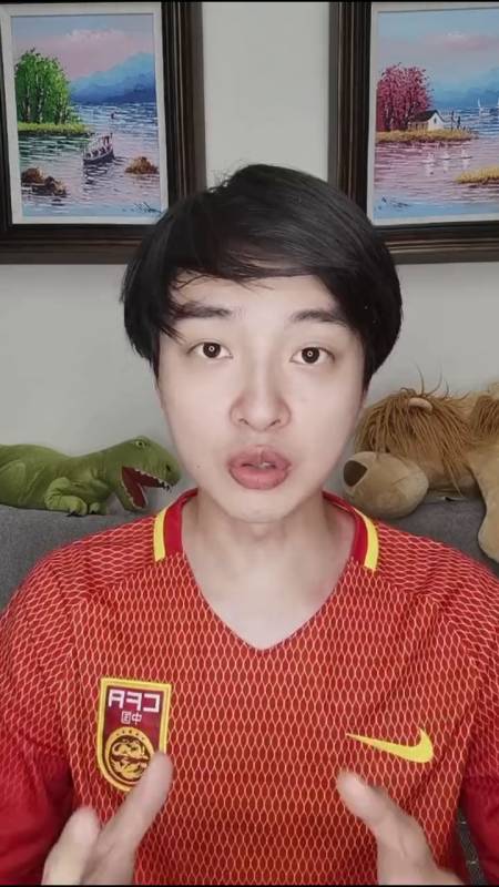 老二在家里就是个玩具,爸爸开心就好!13.