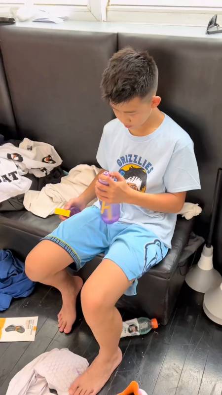 开始吃喝玩乐了