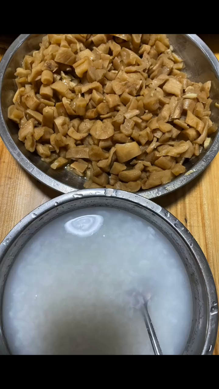 我家有萝卜干,来我家吃粥吗?-度小视