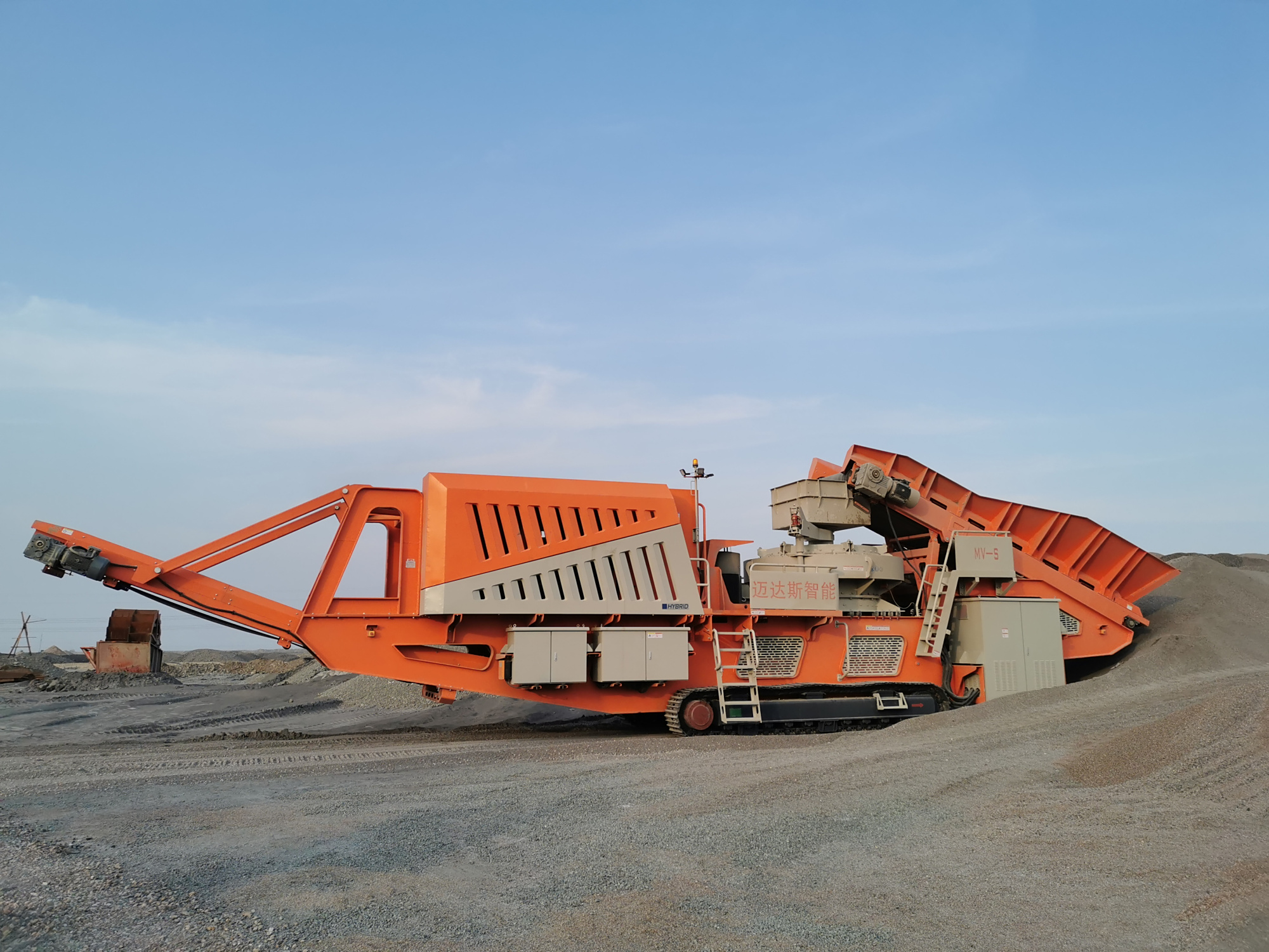 用于加工1213石子的原料有很多,制砂机的选择也尤为重要