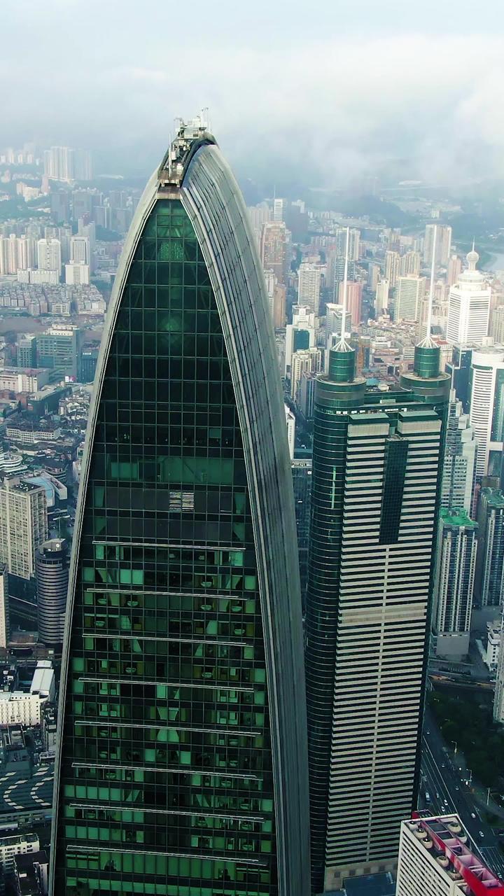 京基大厦是深圳的地标性建筑-度小视