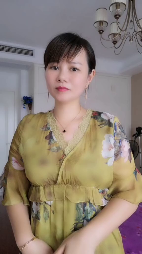今抽空来更新一段安徽庐剧,夏巧云唱腔分享给戏迷们-度小视