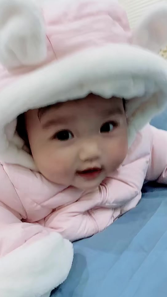 治愈系小可爱卖萌啦