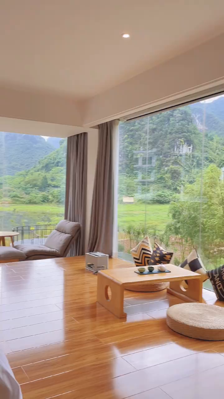阳朔民宿|180°山景玻璃房,性价比超高!