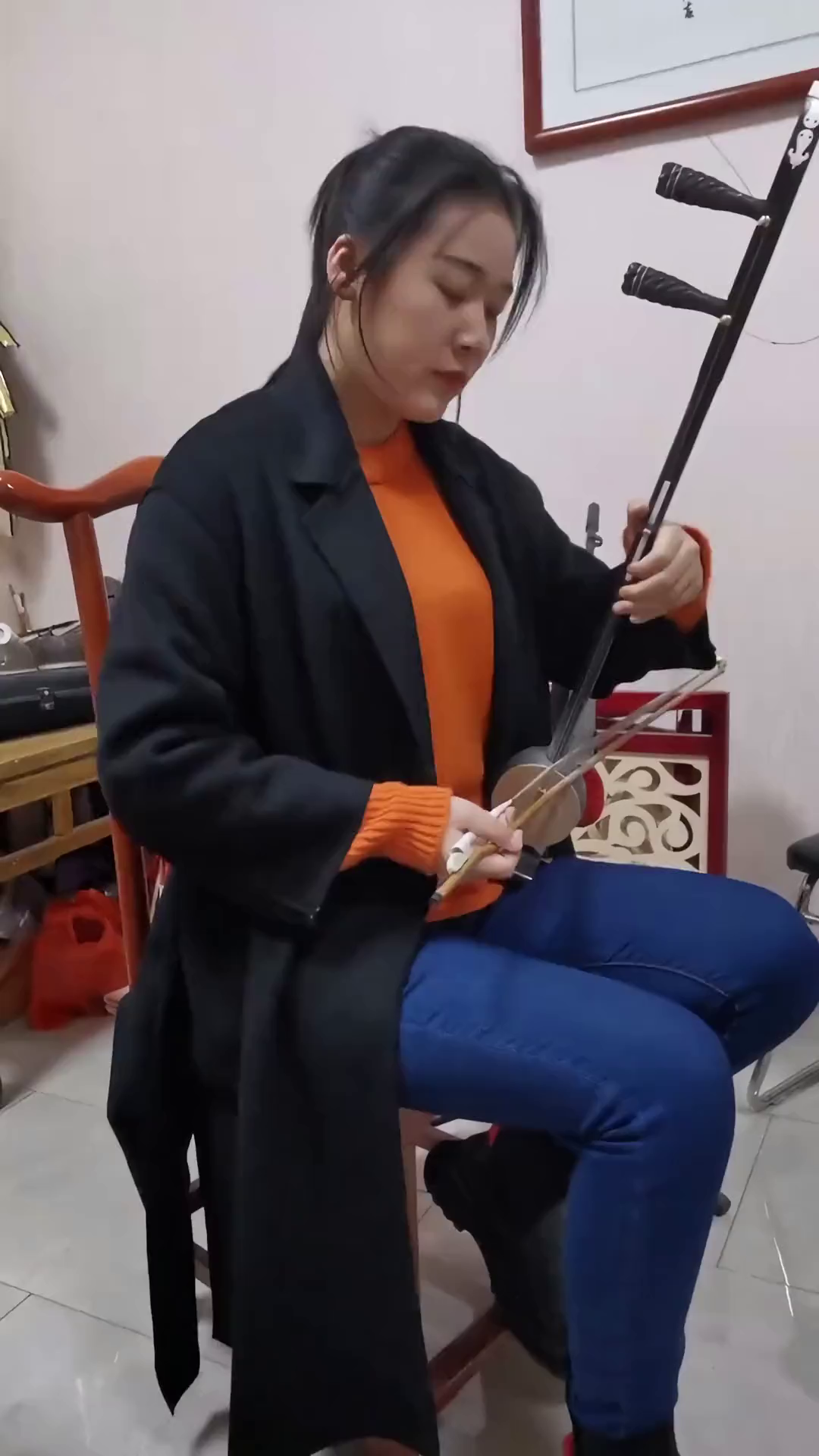 秦腔优秀青年美女板胡李佳蓓演奏《挡不住的思念》