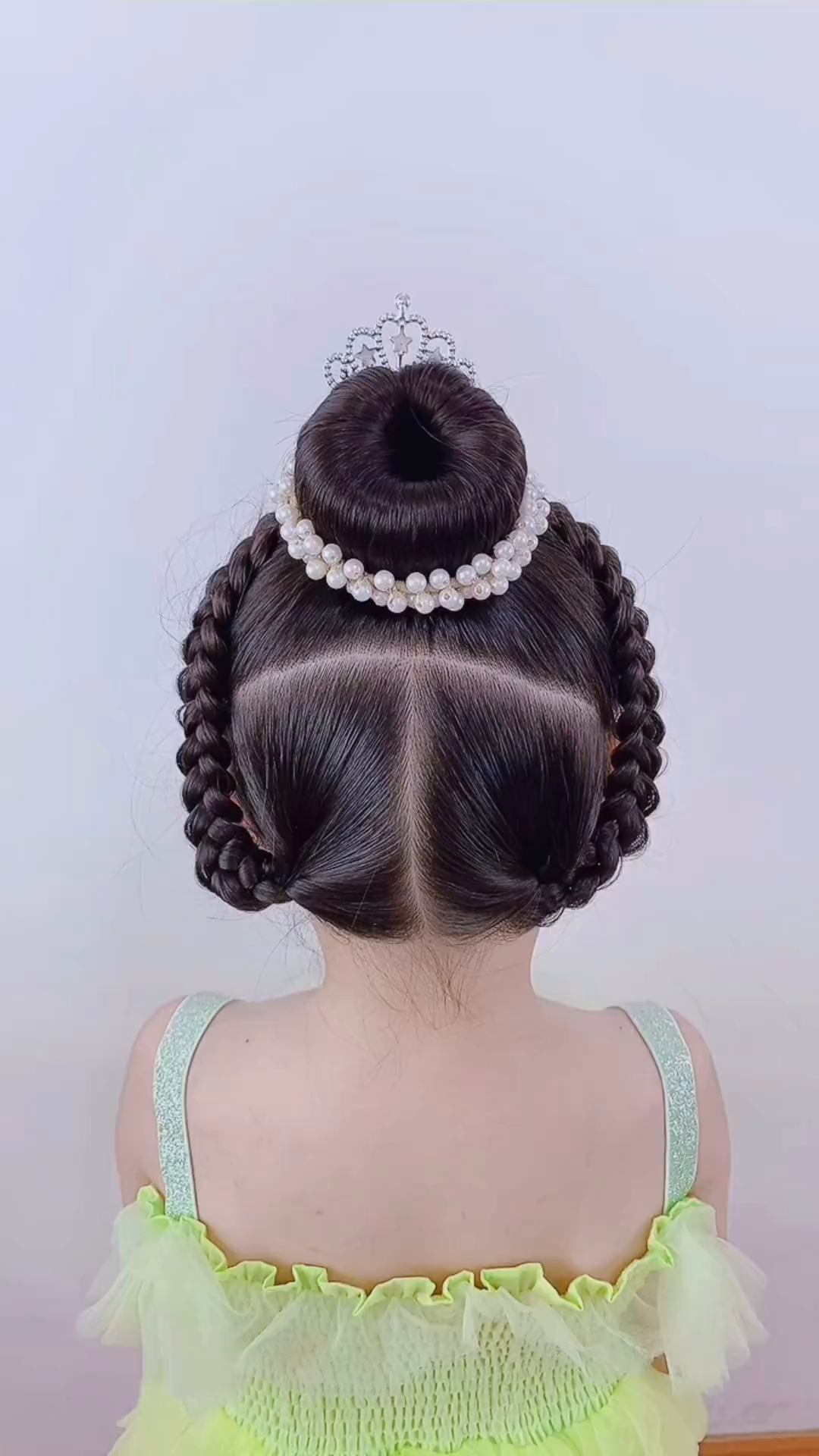 儿童皇冠发型扎法步骤图片