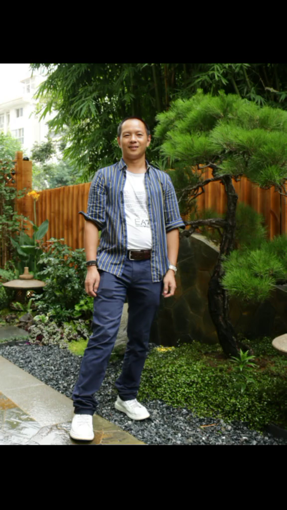 我是云南朴树花园造园师王永贤,我来自四季如春的昆明,从事庭院设计与