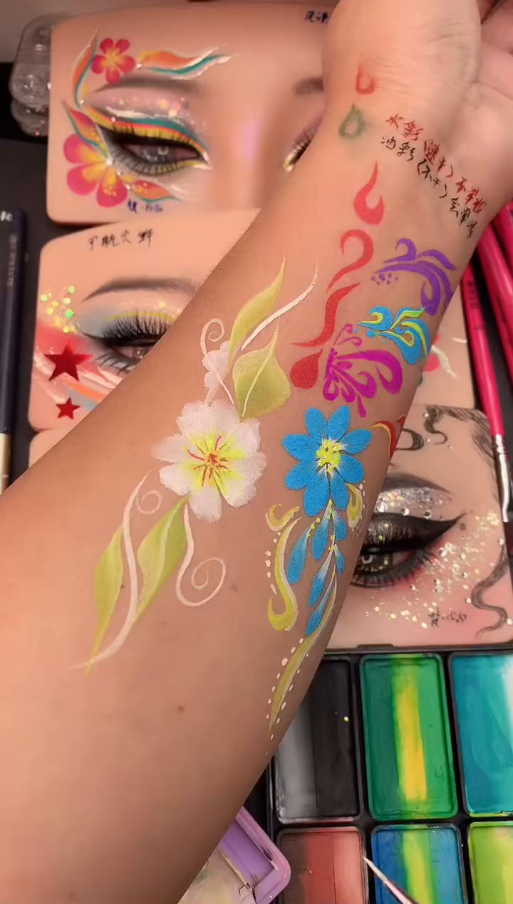 简单新手臂花彩绘·锁骨花图案分享-度小视