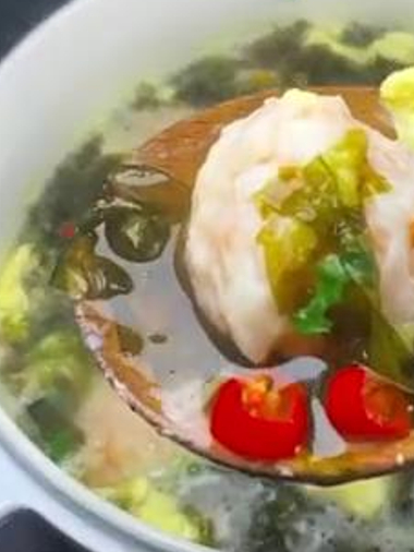 好喝到流泪!虾滑这样做,Q弹嫩滑,虾滑紫菜汤