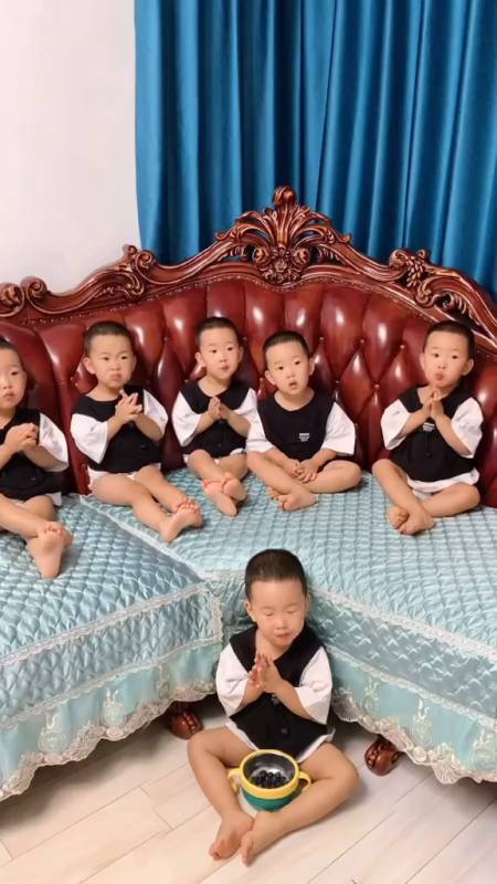 六胞胎在线征名实在想不出来了多胞胎-度小视