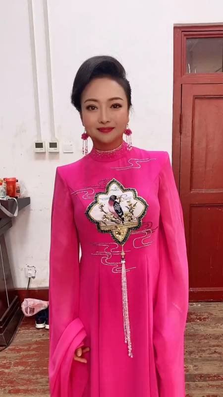 2022-09-103豫剧小皇后王红丽479粉丝  关注娶白富美陈坚红,婚后饭