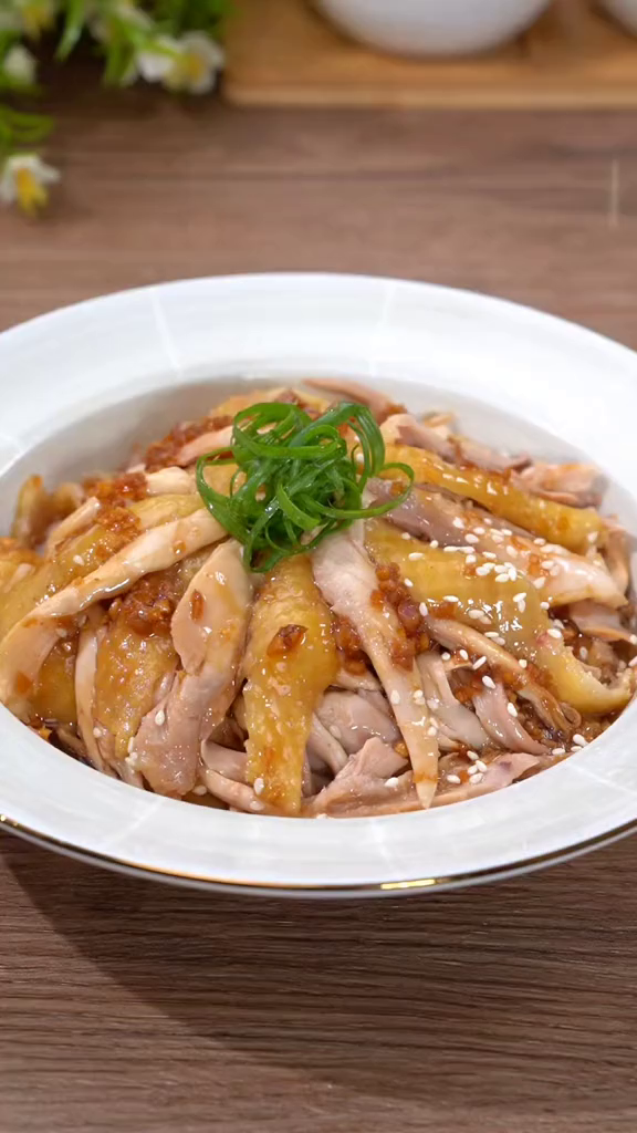 夏天少不了的沙姜手撕鸡,鲜香嫩滑鸡手撕鸡-度小视