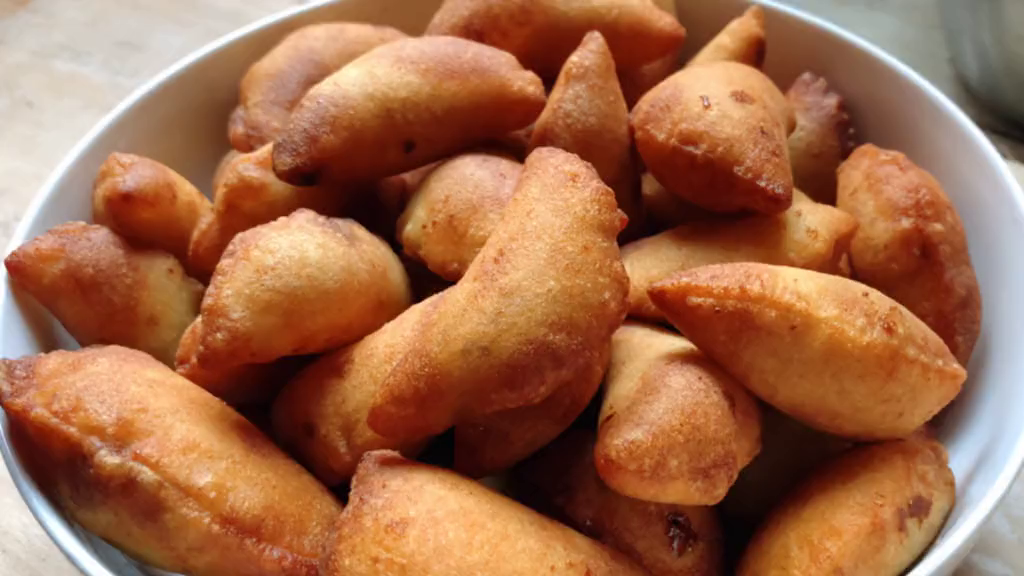 河北特色美食炸糯米糕,外酥里糯