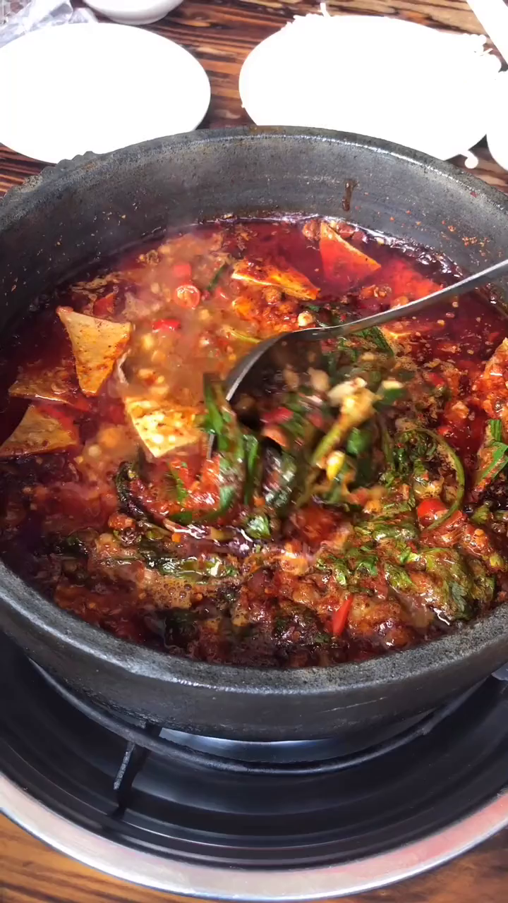 我们拿它煮火锅,贵阳人叫"活麻"-度小视