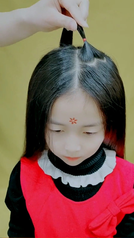 一款唯美的古风儿童编发,教程非常详细,手残党宝妈也可以挑战自己!