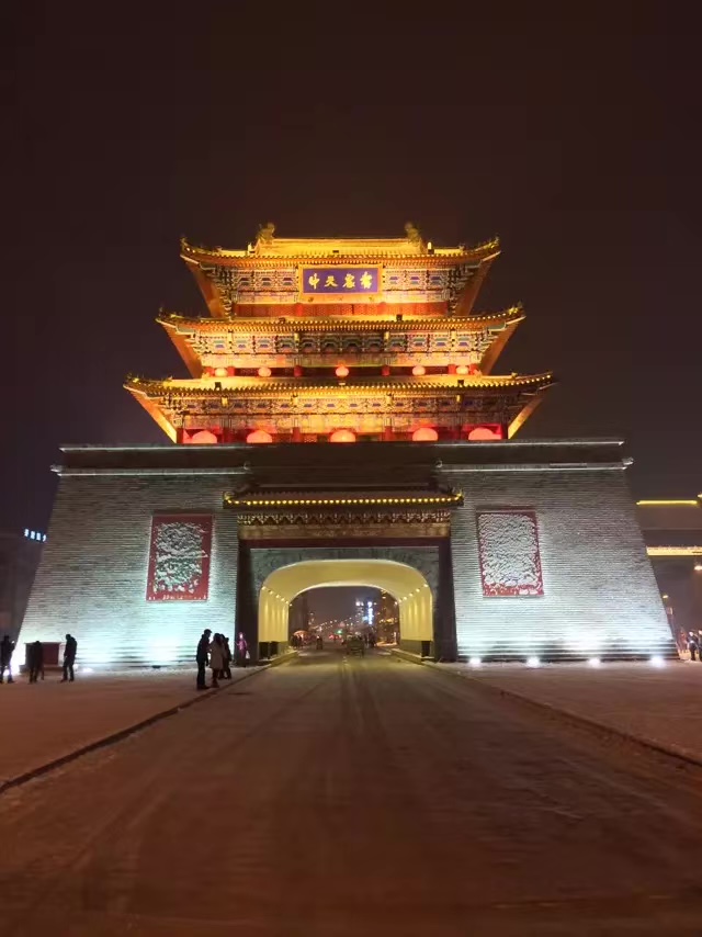 一打啤酒,送给聚会全场queen!这些游戏你玩了吗?