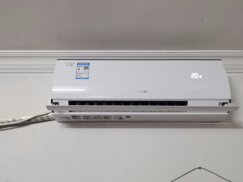 格力云轩1.5匹挂机空调怎么样?测评:高效净化,强劲出风