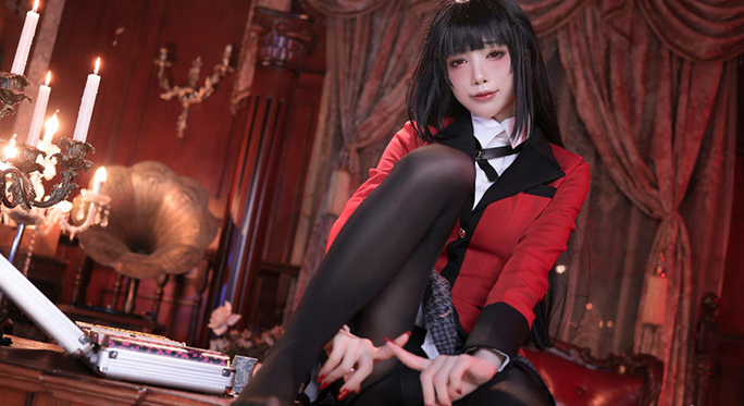 水淼aqua小姐姐的《蛇喰梦子》：活力四射的御姐COS，绝对让你着迷！插图4