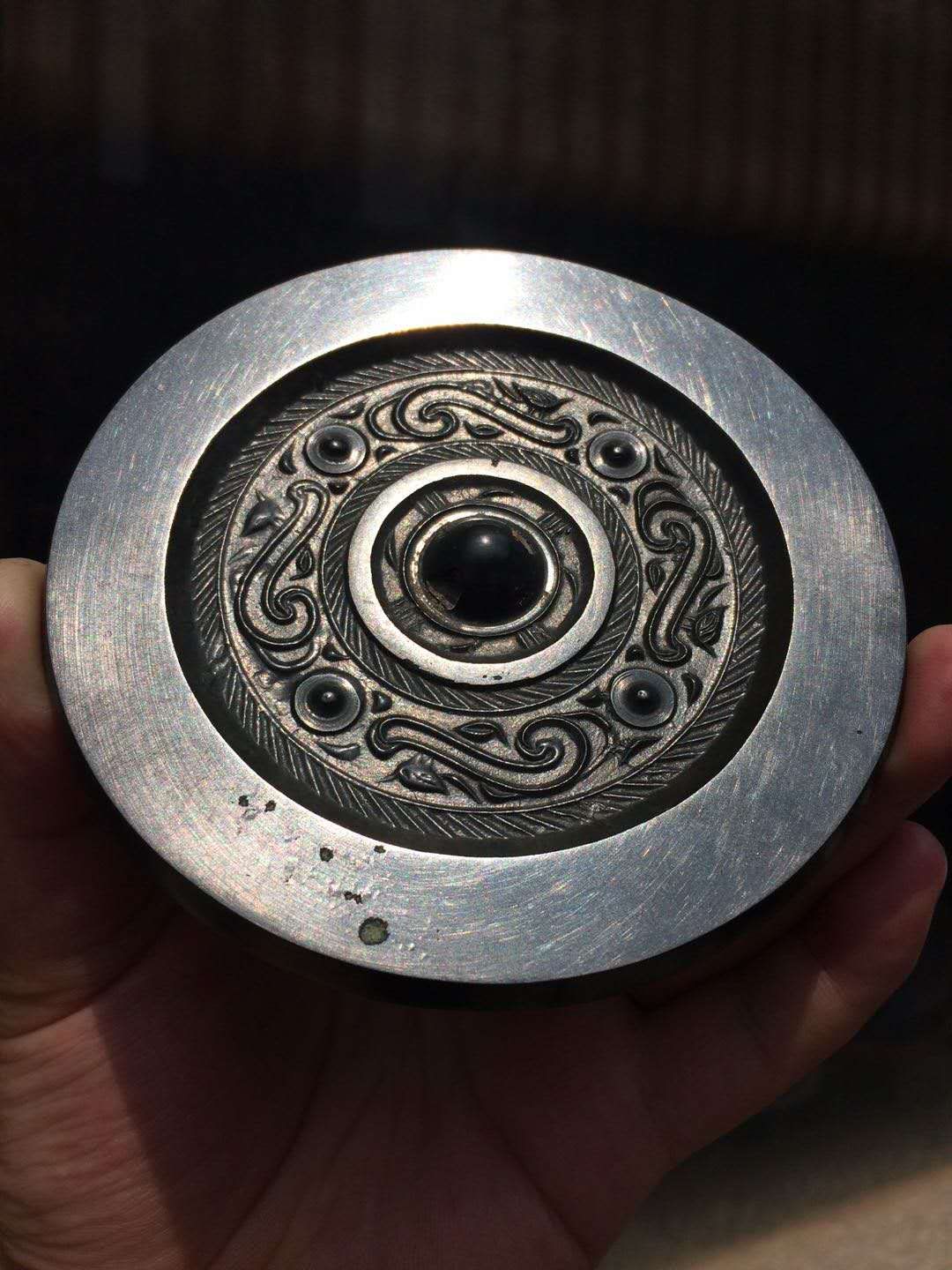 汉韵雅品—西王母四神四虺纹镜赏析