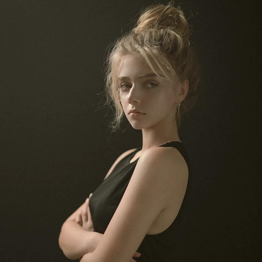 极简风就穿不出个性吗?三步拯救你的搭配思路,从此告别单调主义