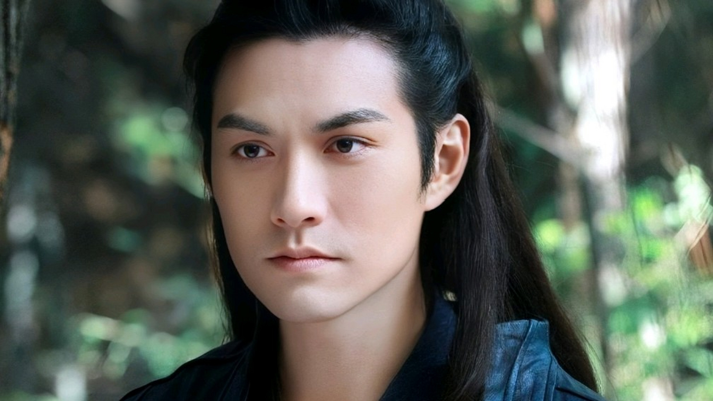 古装男神严屹宽,五官端正,俊美无双