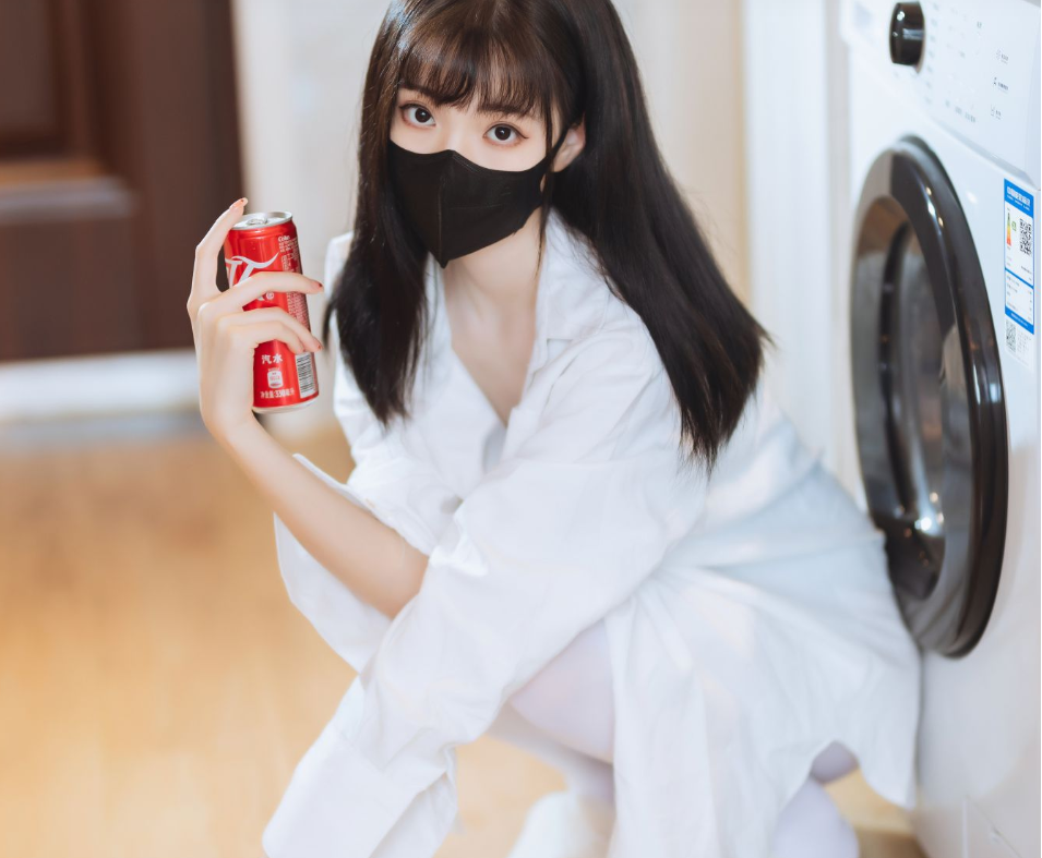 妖精般可爱!许岚LAN小姐姐的《蓝色芭蕾》勾起你心中的奇幻幻想插图3 妖精般可爱!许岚LAN小姐姐的《蓝色芭蕾》勾起你心中的奇幻幻想插图3