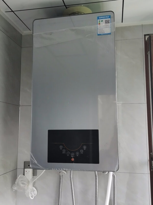 万和燃气采暖热水炉值得入手吗?感受:高效可靠,安全环保