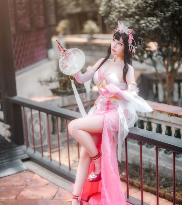 七七娜娜子作品全集:梦幻COS之星闪耀登场!插图3 七七娜娜子作品全集:梦幻COS之星闪耀登场!插图3