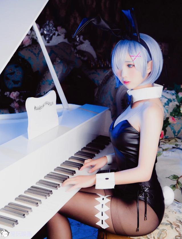 面饼仙儿《兔女郎》：神秘魅力展现，引人入胜插图4