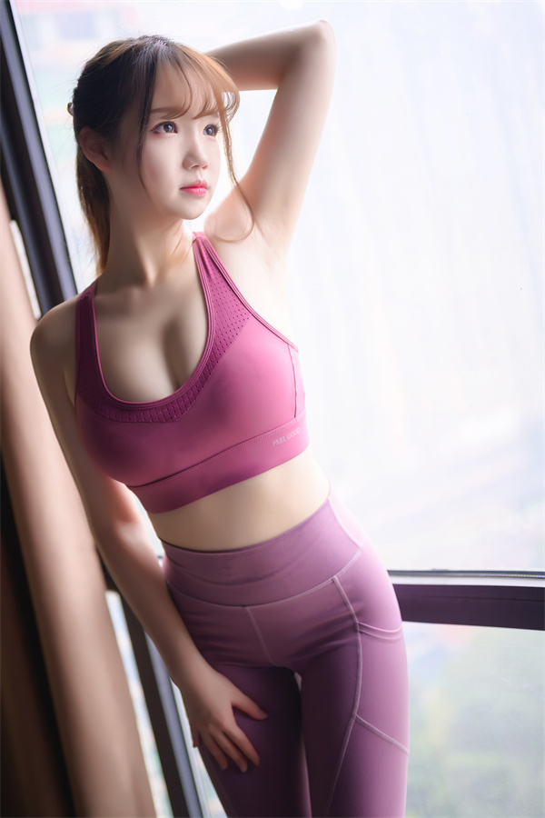 雪晴astra：点燃运动热情的阳光少女！体验红色《运动元素》系列-ACGAI艺图