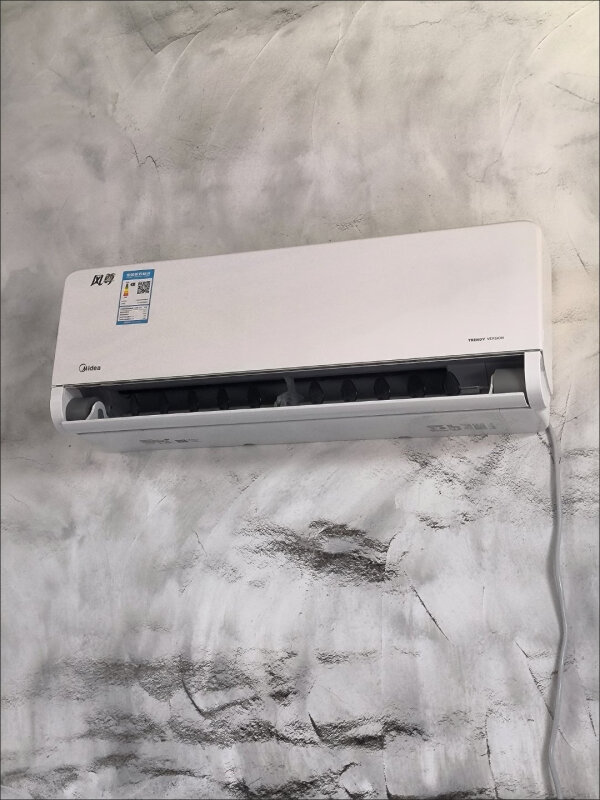 美的风尊1.5匹空调怎么样?点评:高性能,节能省电