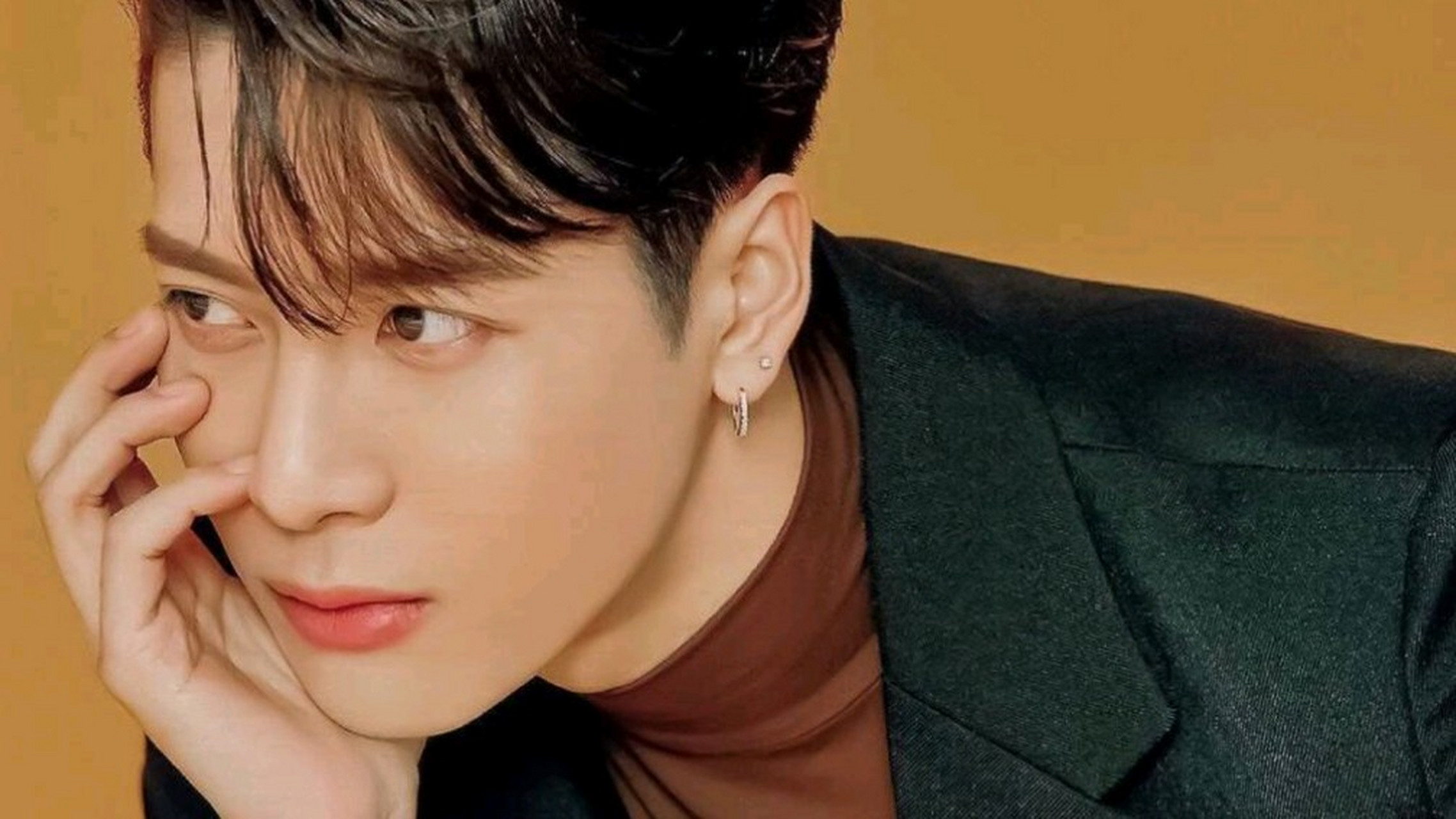 港媒曝王嘉尔恋情瓜引发热议