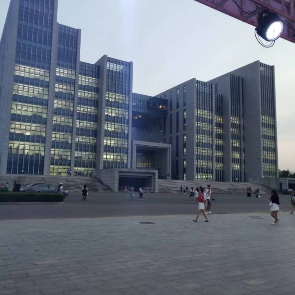 英语单词看着眼熟,背了就忘,到底哪一环节出了错?