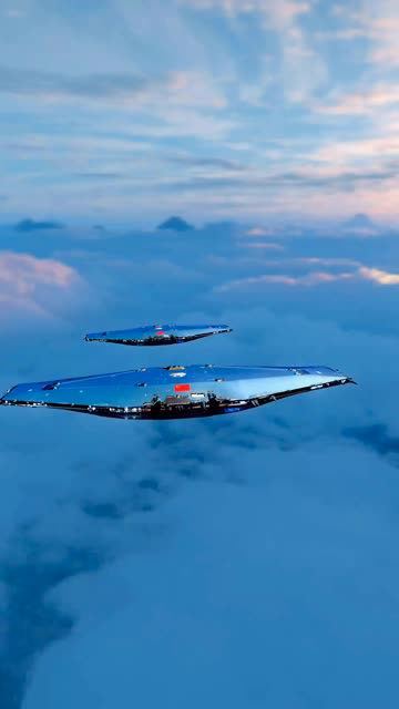 设想的空天母舰换上新涂装,可以随着环境变化渐变颜色!