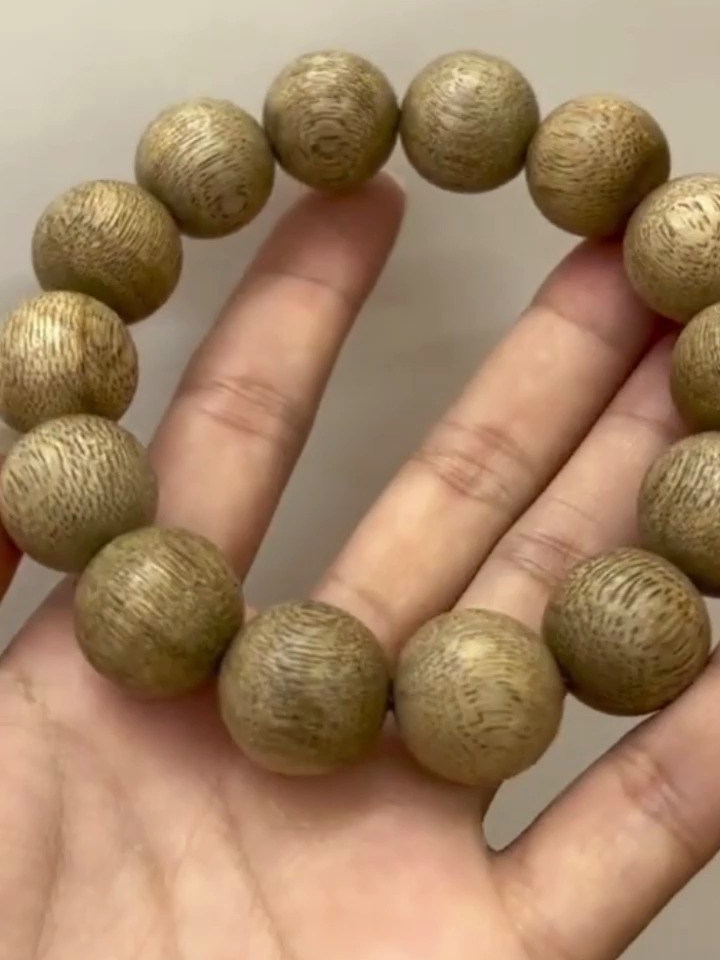 精品海南黄油格手串标准1.6cm14颗 精工