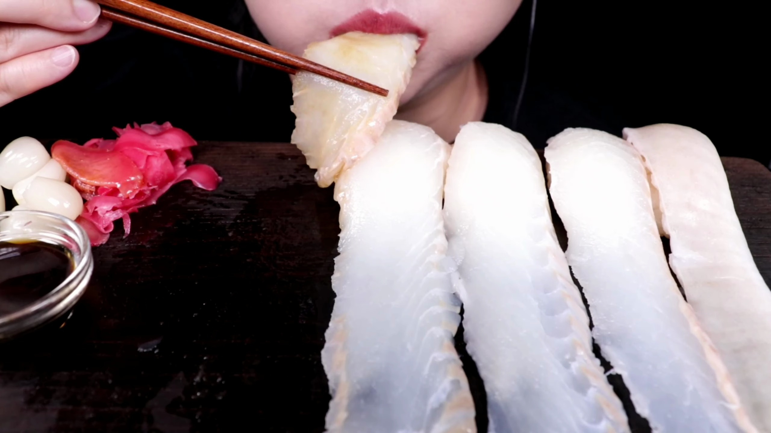 NARANG ASMR大号比目鱼寿司真实声音吃播