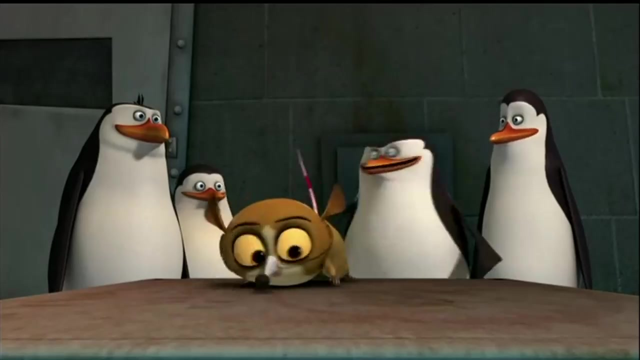 企鹅:卡哇伊让毛毛背情报,可它不会,被逼疯